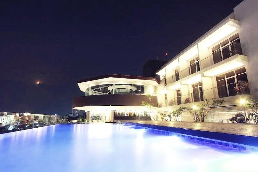Grandia Hotel Bandung Zewnętrze zdjęcie