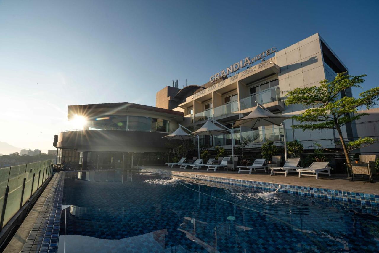 Grandia Hotel Bandung Zewnętrze zdjęcie