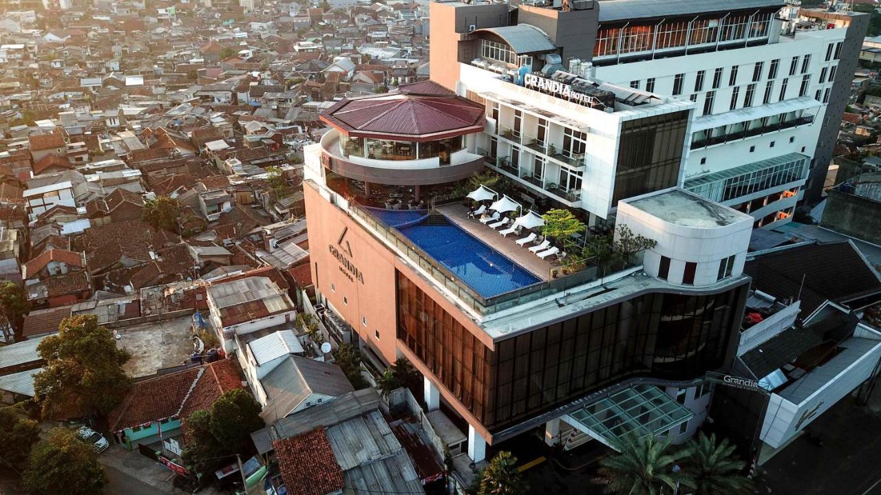 Grandia Hotel Bandung Zewnętrze zdjęcie