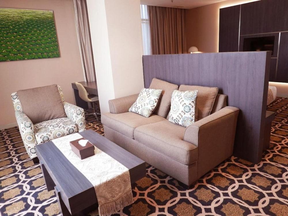 Grandia Hotel Bandung Zewnętrze zdjęcie